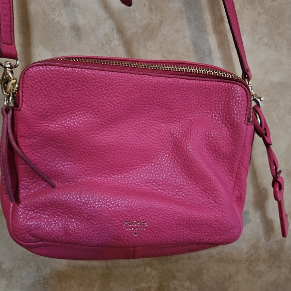 Hot Pink Fossil Purse - Picture 3 of 4
